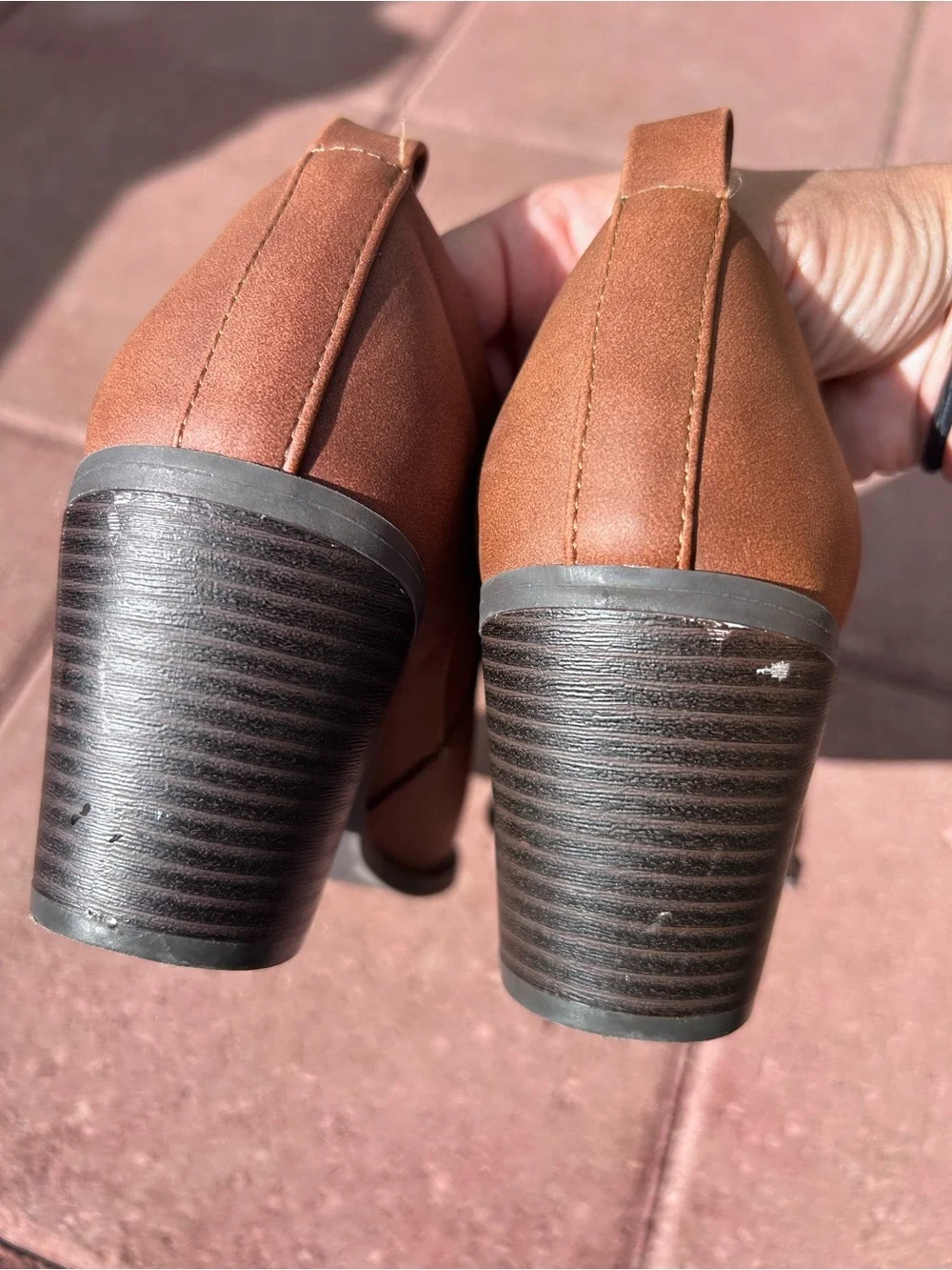 Chinese Laundry Women's Tan Leather Slip-on Shooties Size 6
